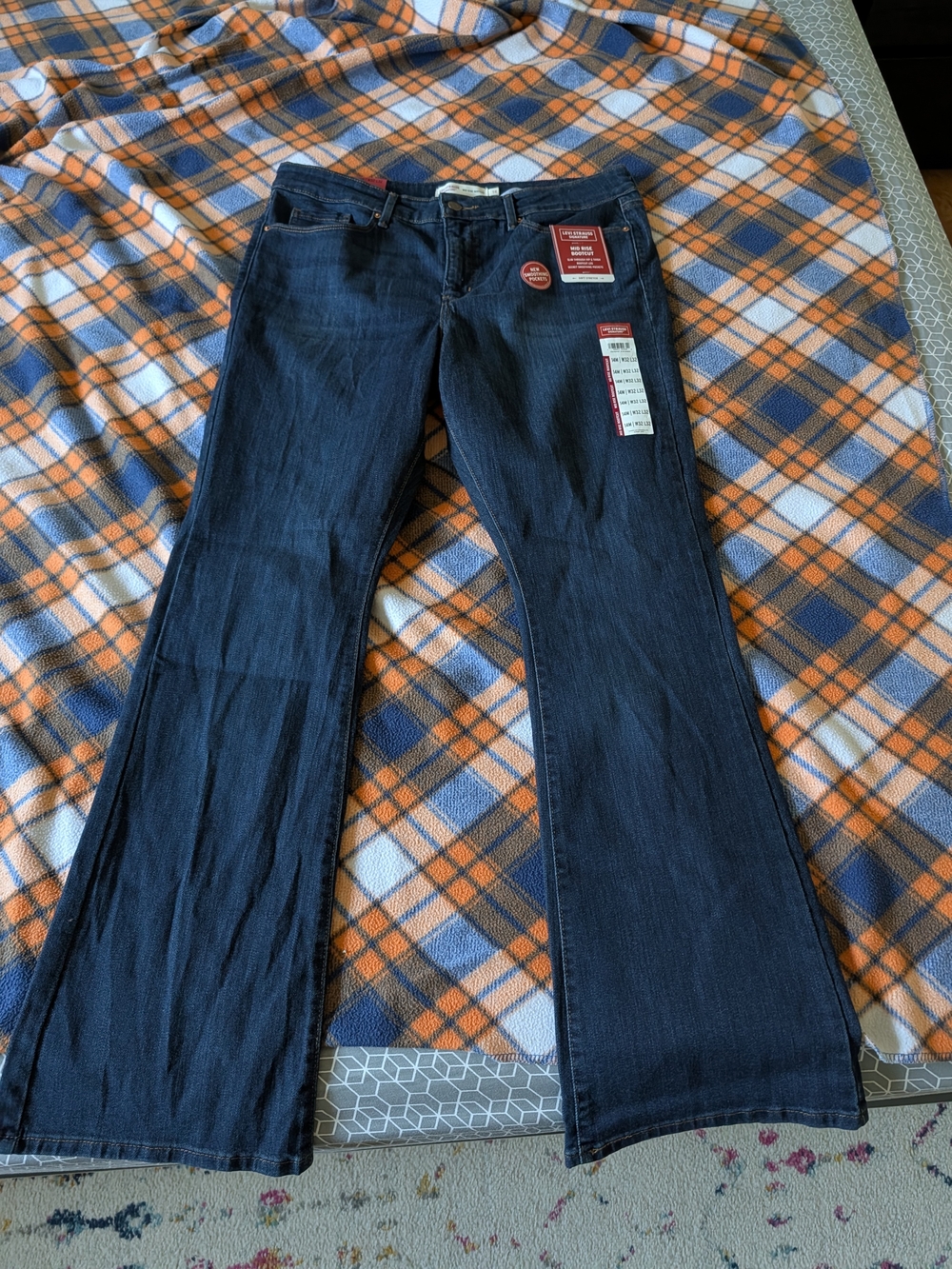 Levi Strauss Signature Mid Rise Bootcut Jeans